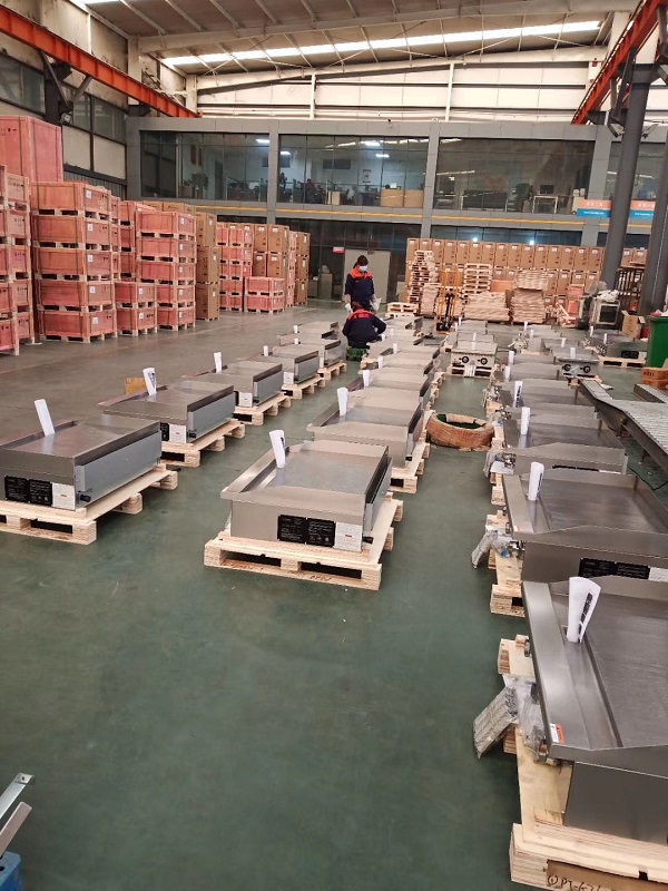 Heavy Equipment In Kitchen - 36インチ3口業務用グリドル、プロ仕様厨房フラットトップグリル、卸売業務用調理器具